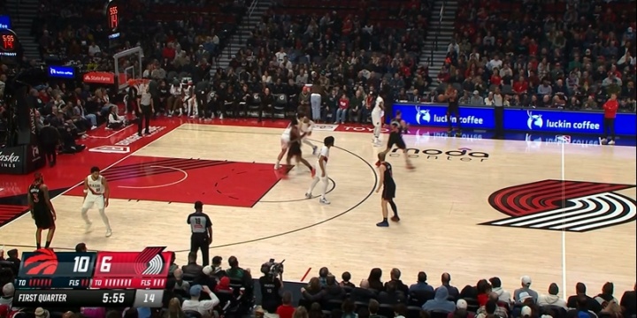 世界杯官方直播平台-来了来了！首节5分55秒！杨瀚森直接替换登场了！