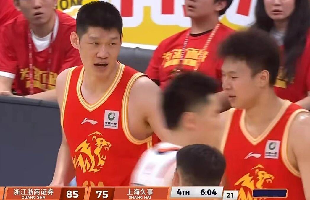 世界杯高清直播-1-3！广厦男篮力克上海，胡金秋30+5力压王哲林，张镇麟正负值-20